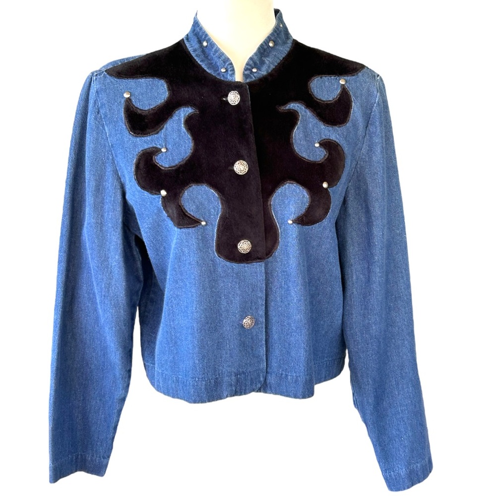 Vintage 80's Western Style Cropped Button Down Denim Shirt - Women’s Size Medium